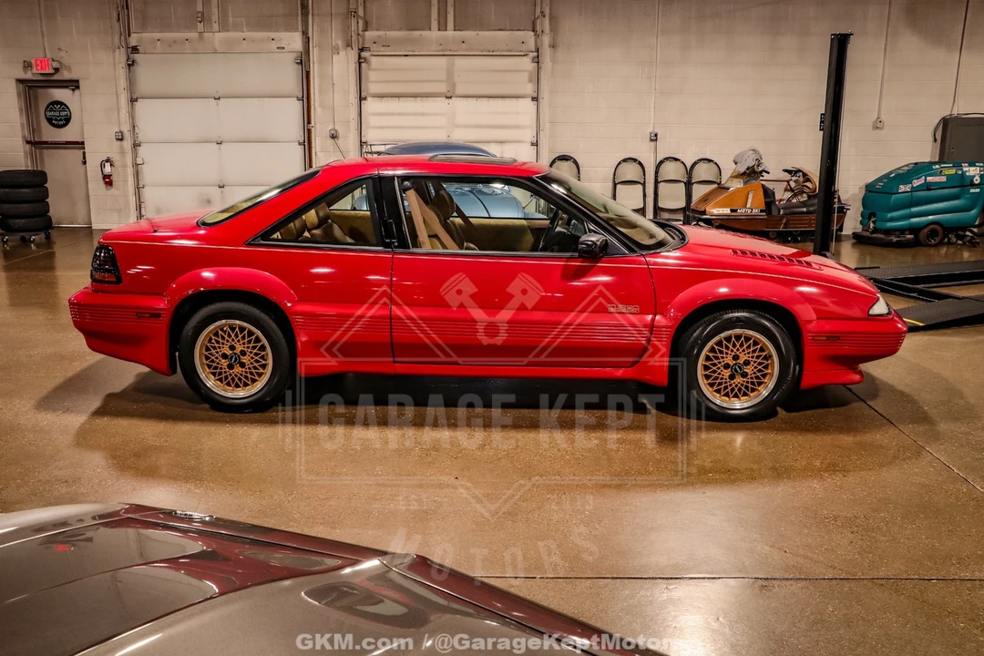 1990 Pontiac Grand Prix 3rd+ Gen - Image 11 of 31