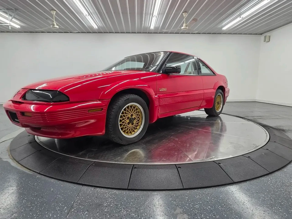1990 Pontiac Grand Prix 3rd+ Gen - Image 2 of 31