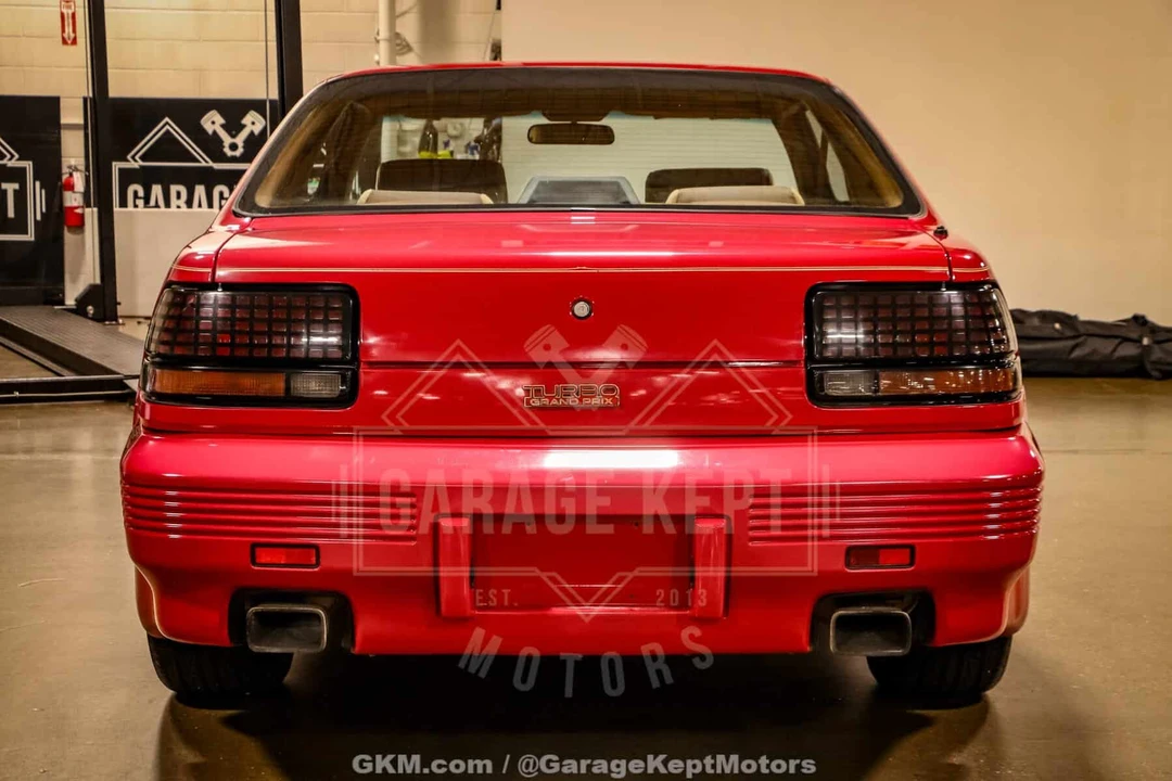 1990 Pontiac Grand Prix 3rd+ Gen - Image 8 of 24