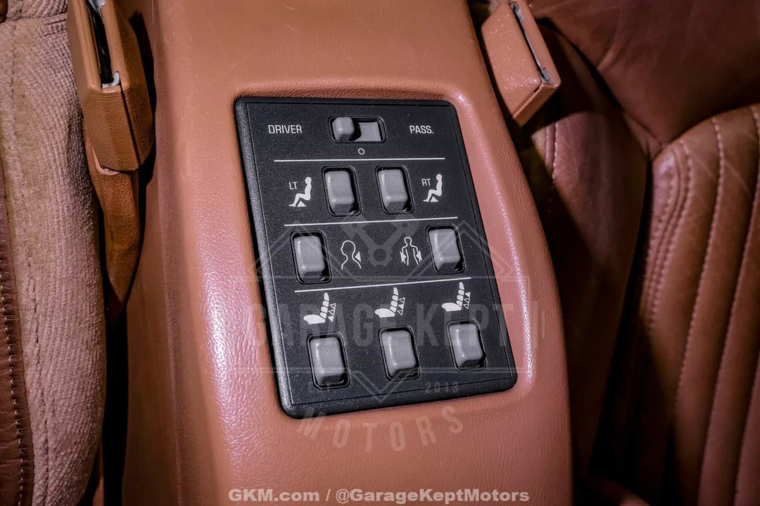 1990 Pontiac Grand Prix 3rd+ Gen - Image 18 of 24
