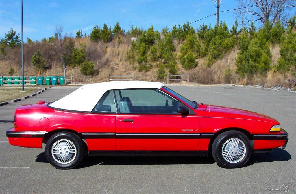 1990 Pontiac Sunbird - Image 6 of 21