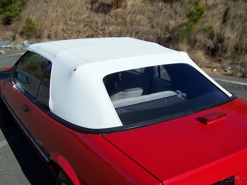 1990 Pontiac Sunbird - Image 20 of 21
