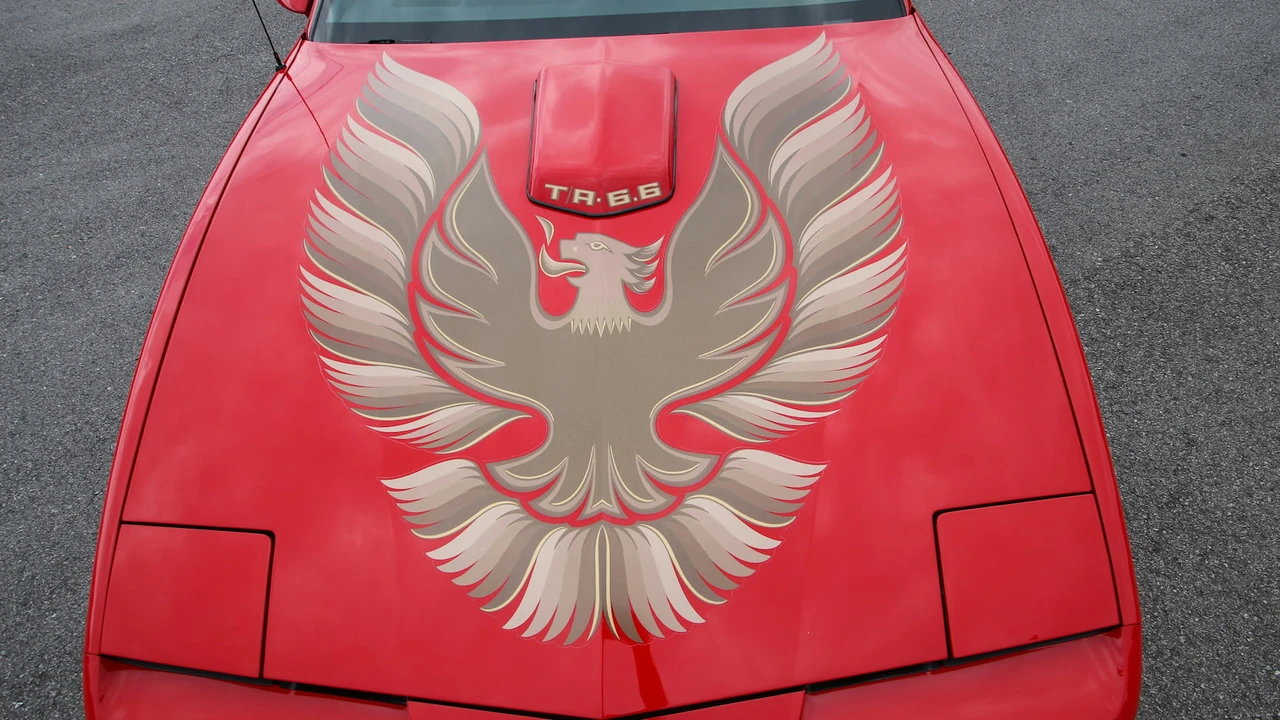 1990 Pontiac Firebird Trans Am 3rd Gen - Image 25 of 31