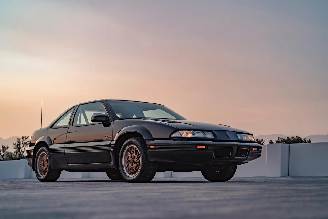 1990 Pontiac Grand Prix 3rd+ Gen - Image 28 of 31