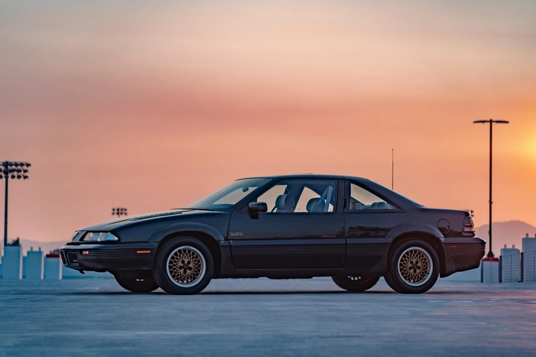 1990 Pontiac Grand Prix 3rd+ Gen - Image 8 of 31