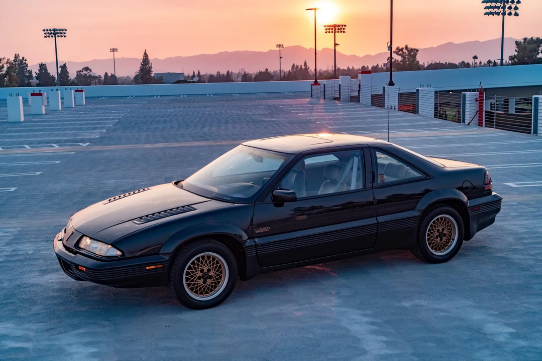 1990 Pontiac Grand Prix 3rd+ Gen - Image 7 of 31