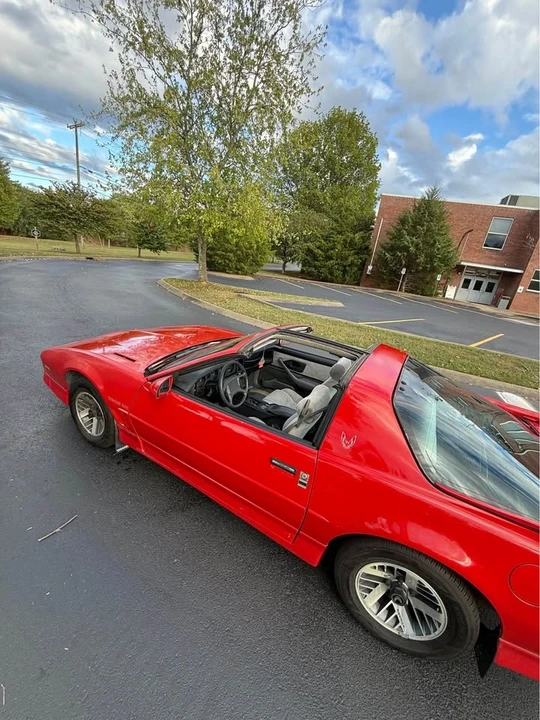 1990 Pontiac Firebird Trans Am 3rd Gen - Image 10 of 10