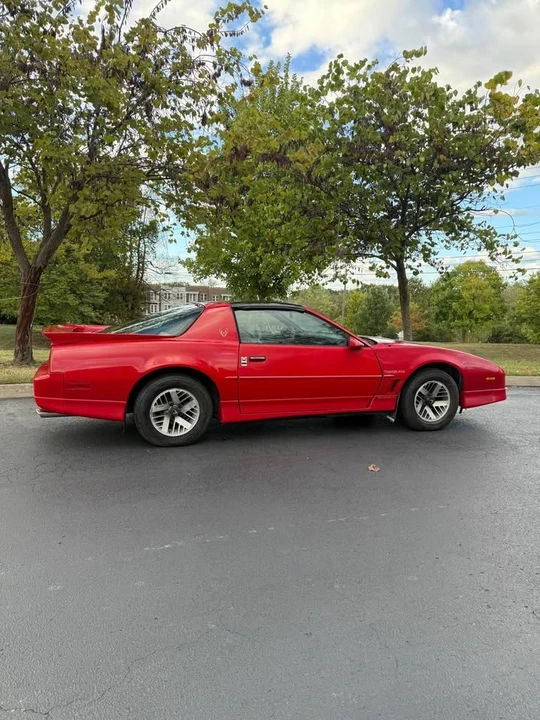 1990 Pontiac Firebird Trans Am 3rd Gen - Image 3 of 10