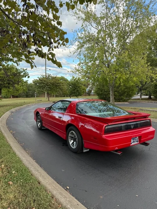 1990 Pontiac Firebird Trans Am 3rd Gen - Image 2 of 10