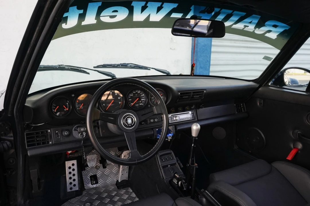 1990 Porsche 964 Carrera - Image 9 of 23