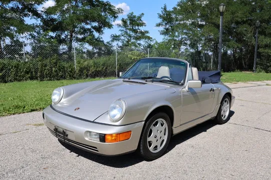 1990 Porsche 911 Carrera 2 Cabriolet