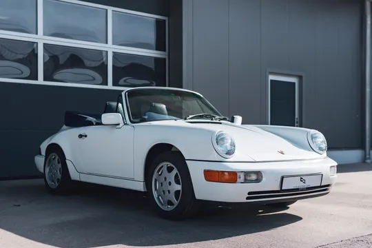 1990 Porsche 911 Carrera 2 Cabriolet