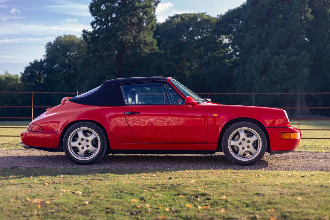1990 Porsche 964 Carrera 4 - Image 4 of 31