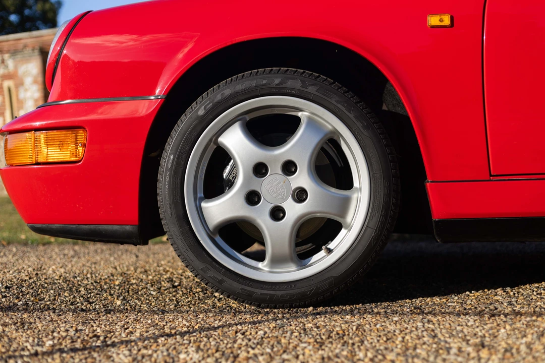 1990 Porsche 964 Carrera 4 - Image 29 of 31
