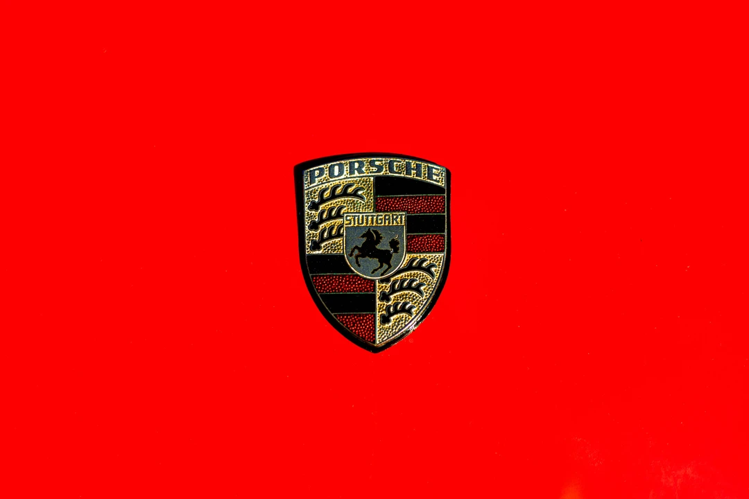 1990 Porsche 964 Carrera 4 - Image 15 of 31