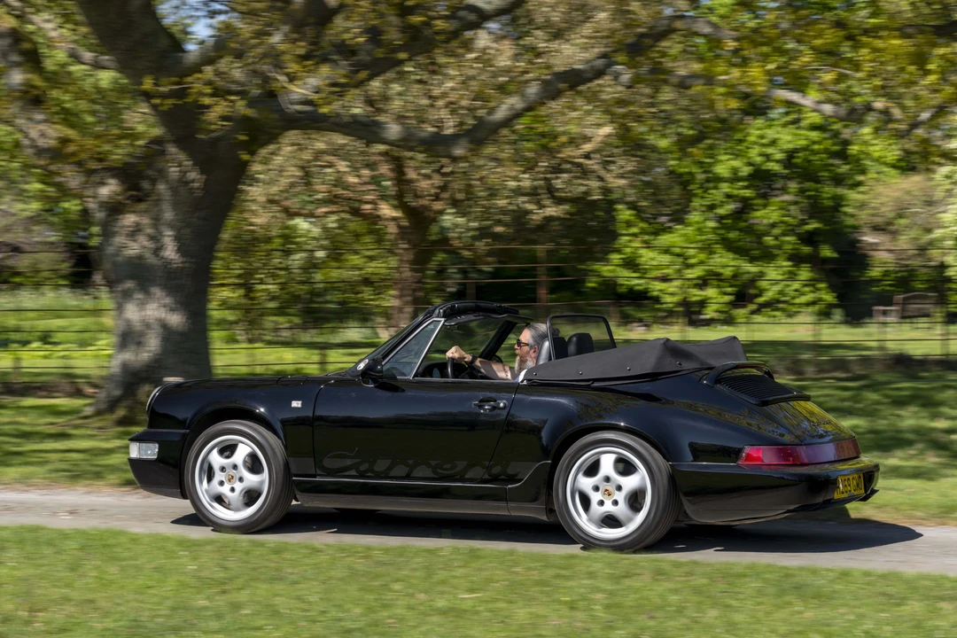 1990 Porsche 964 Carrera 4 - Image 9 of 31