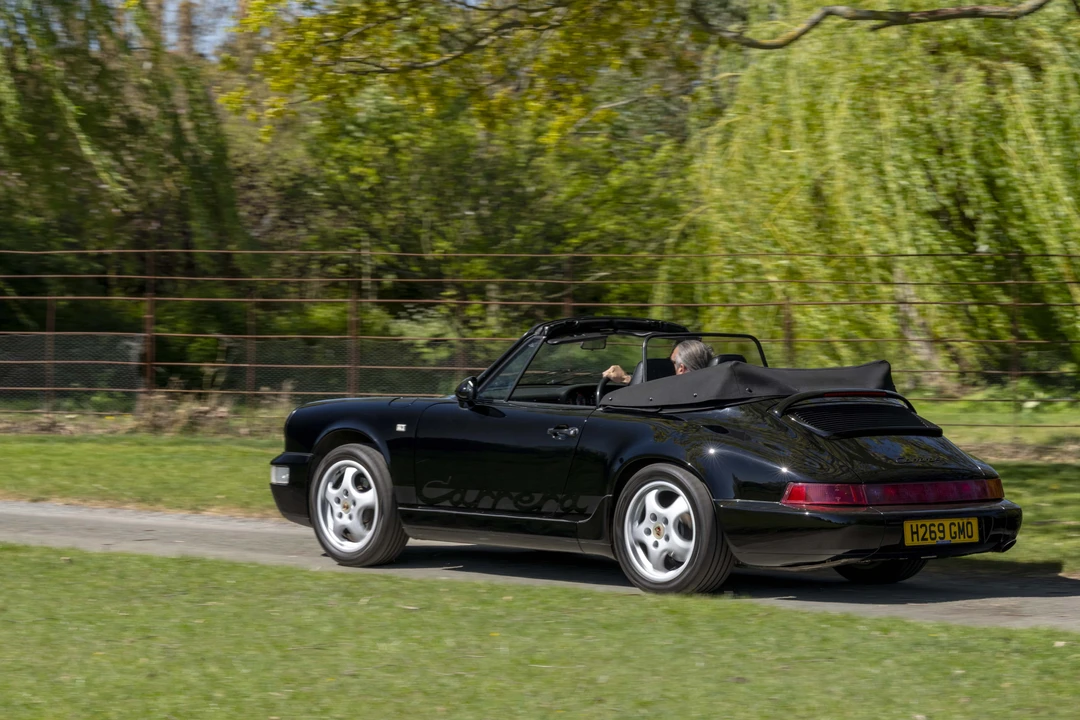 1990 Porsche 964 Carrera 4 - Image 24 of 31