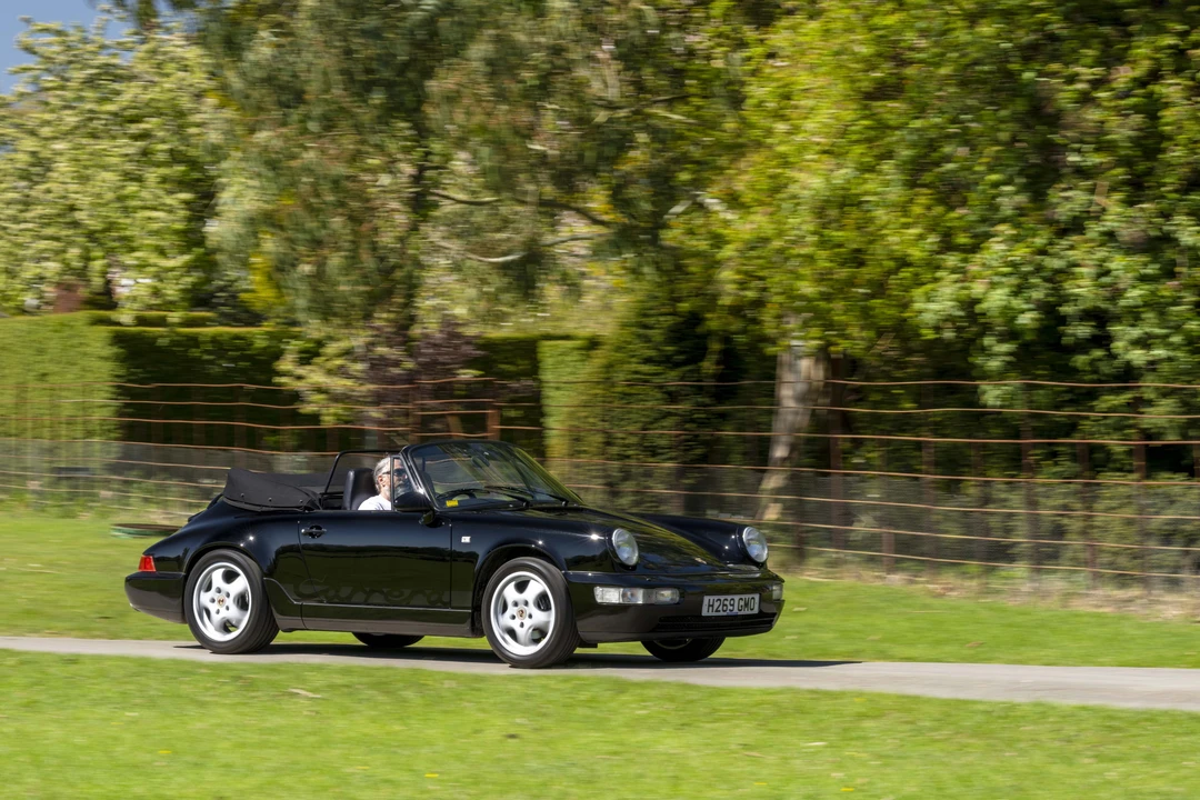 1990 Porsche 964 Carrera 4 - Image 26 of 31