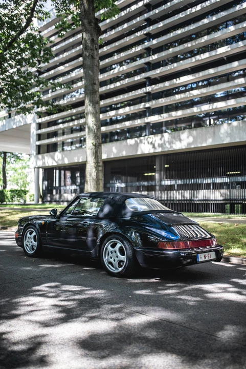 1990 Porsche 964 Carrera 4 - Image 18 of 31