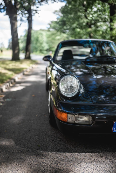 1990 Porsche 964 Carrera 4 - Image 21 of 31