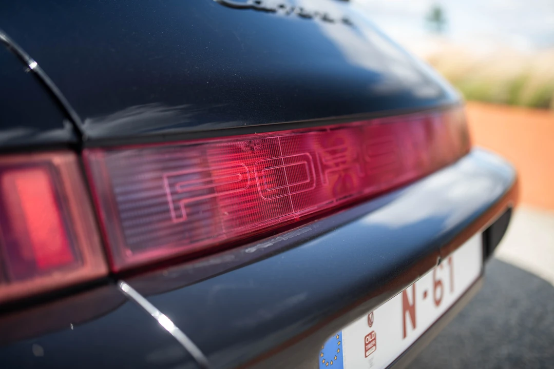 1990 Porsche 964 Carrera 4 - Image 30 of 31