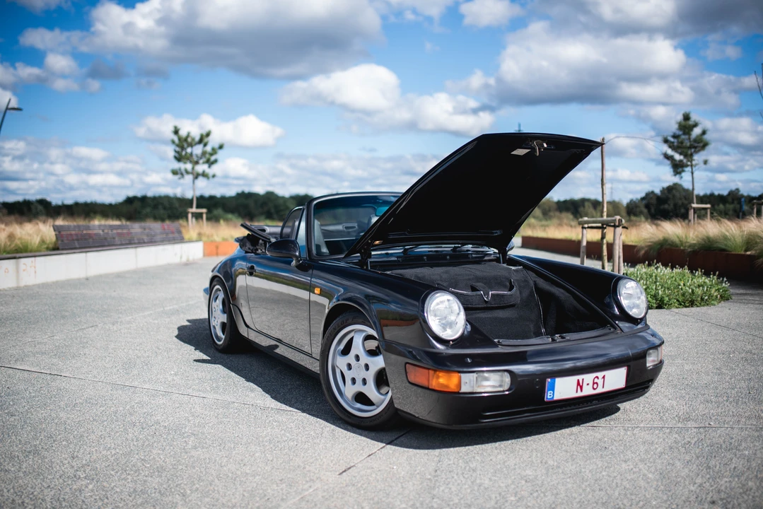 1990 Porsche 964 Carrera 4 - Image 23 of 31