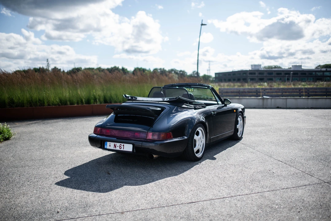 1990 Porsche 964 Carrera 4 - Image 5 of 31