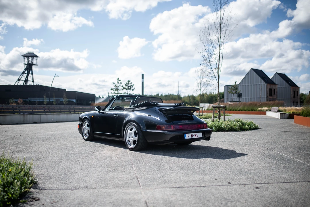 1990 Porsche 964 Carrera 4 - Image 15 of 31