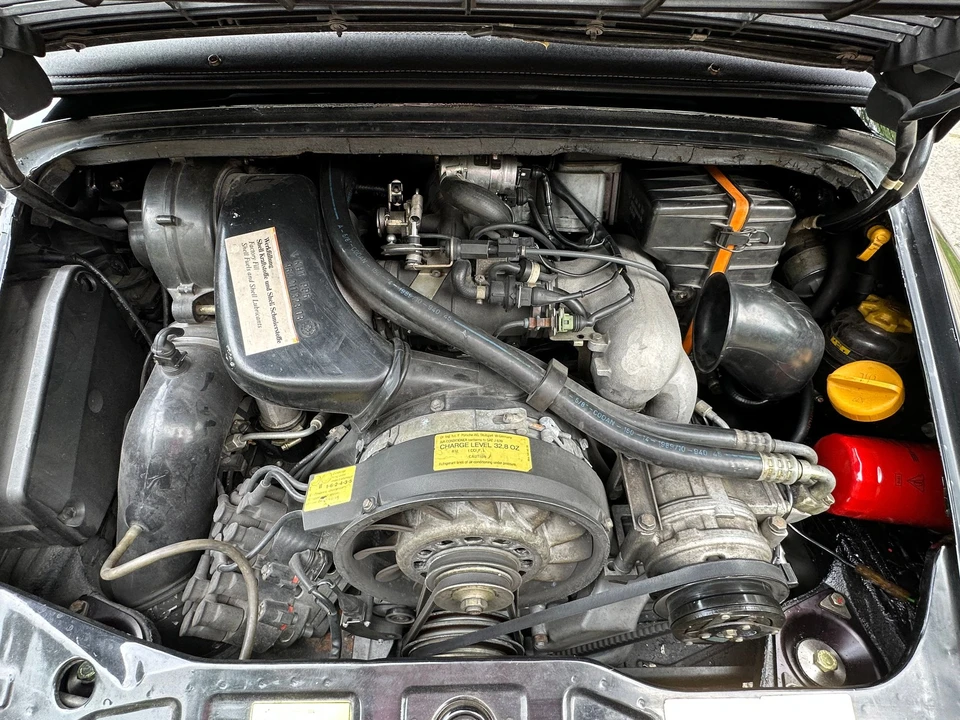 1990 Porsche 964 Carrera 4 - Image 12 of 31