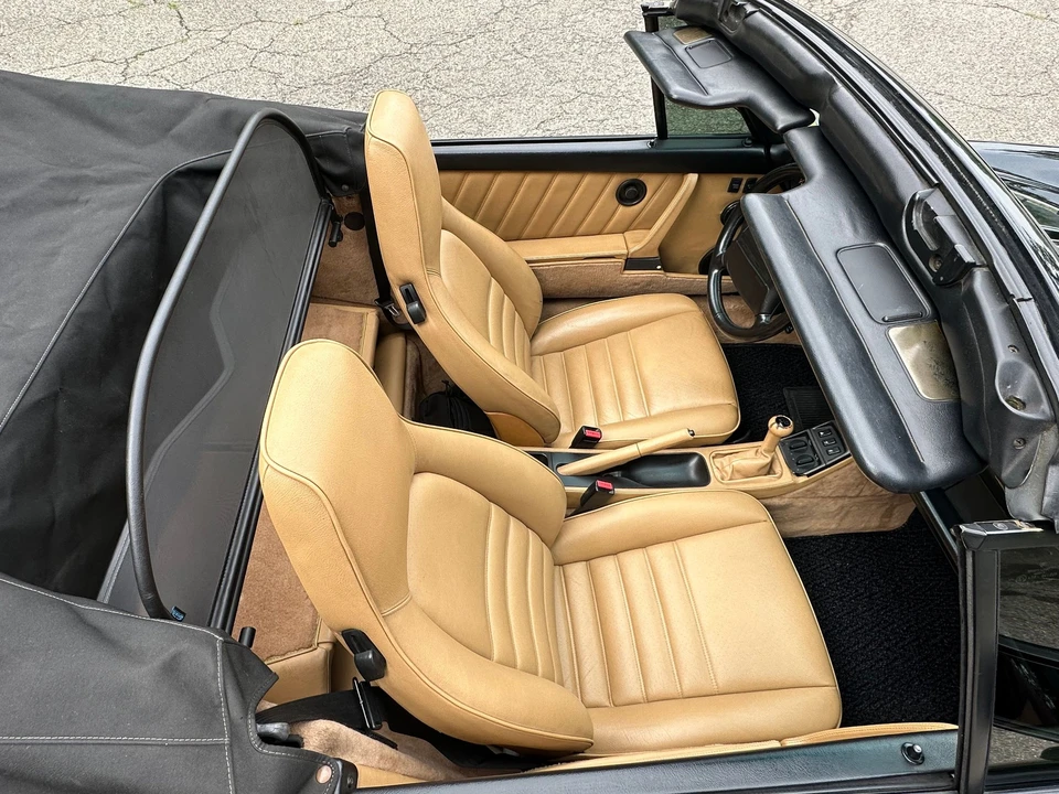 1990 Porsche 964 Carrera 4 - Image 26 of 31