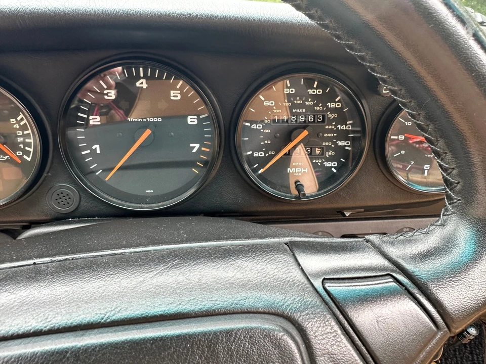 1990 Porsche 964 Carrera 4 - Image 28 of 31