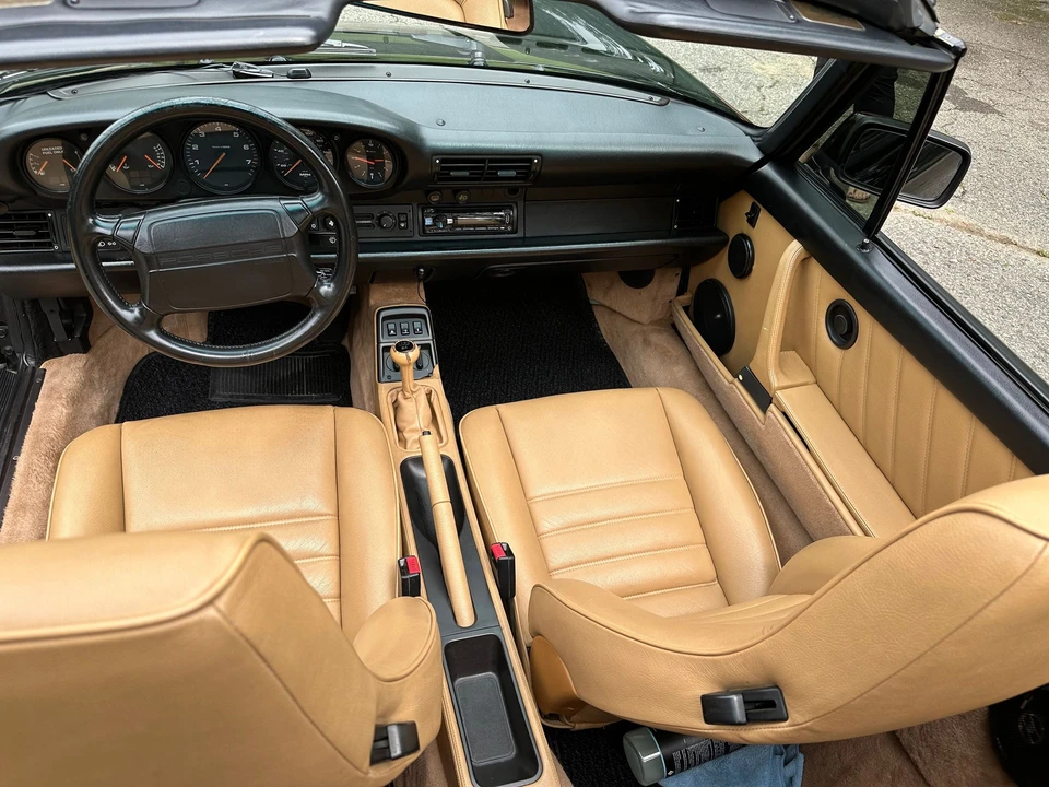 1990 Porsche 964 Carrera 4 - Image 29 of 31