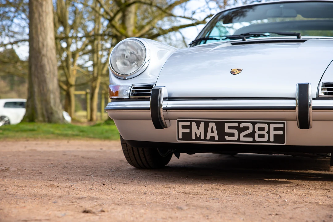 1990 Porsche 964 Carrera 4 - Image 25 of 31