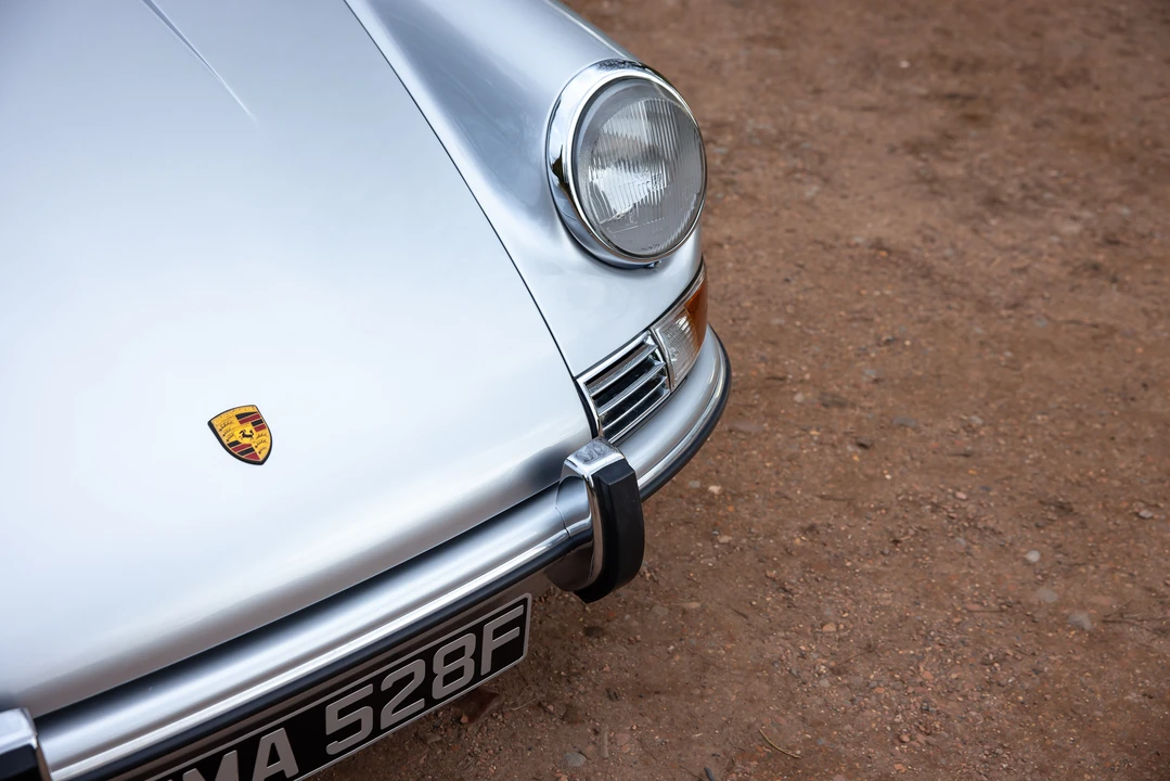 1990 Porsche 964 Carrera 4 - Image 28 of 31