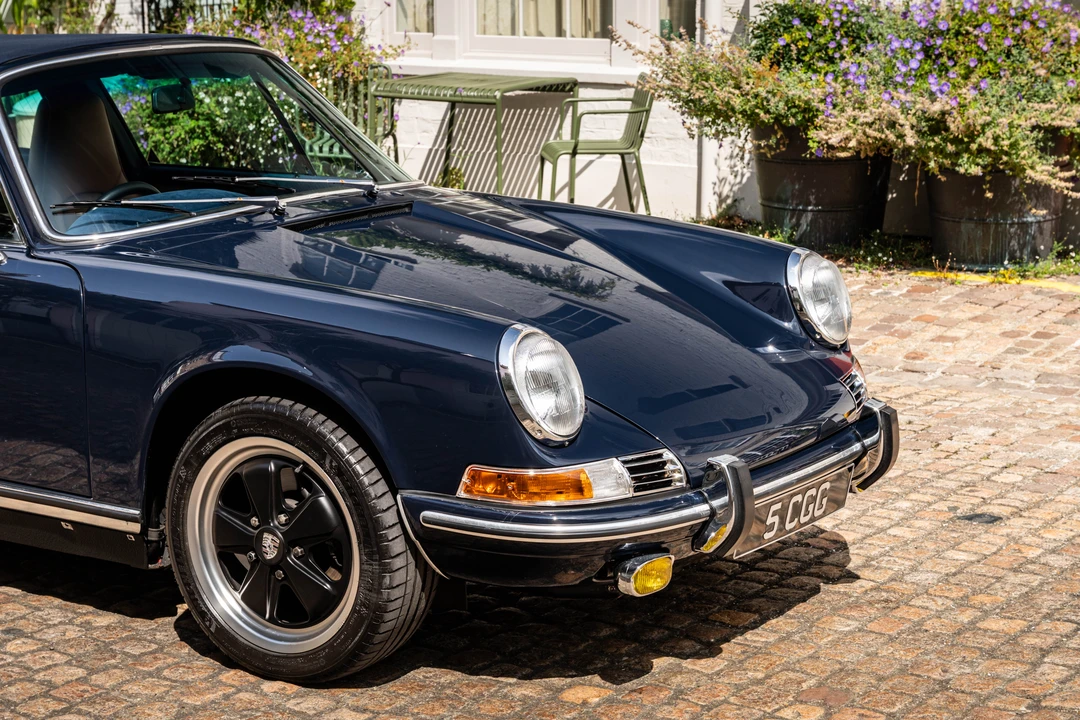1990 Porsche 964 Carrera 4 - Image 28 of 31
