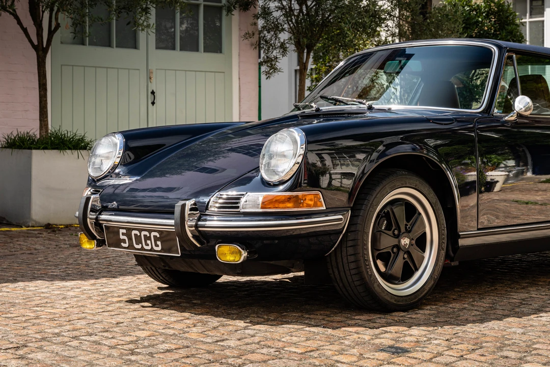 1990 Porsche 964 Carrera 4 - Image 30 of 31