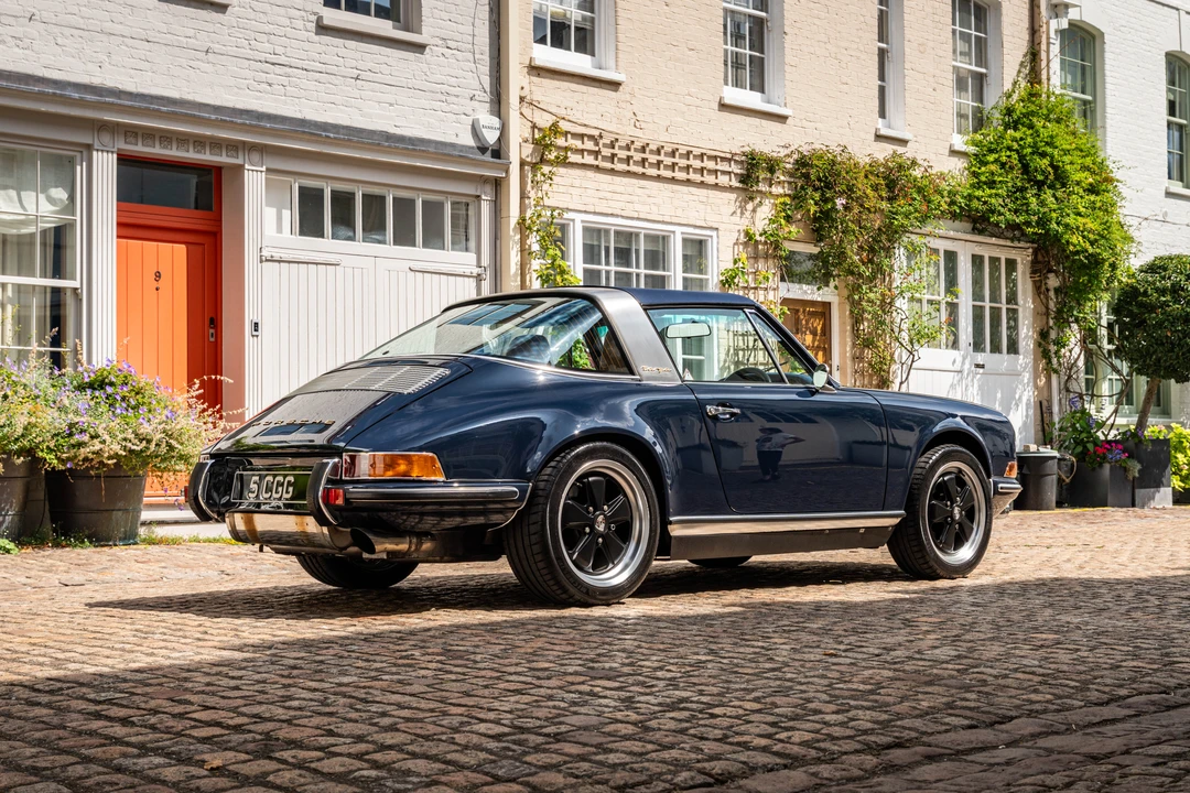 1990 Porsche 964 Carrera 4 - Image 5 of 31