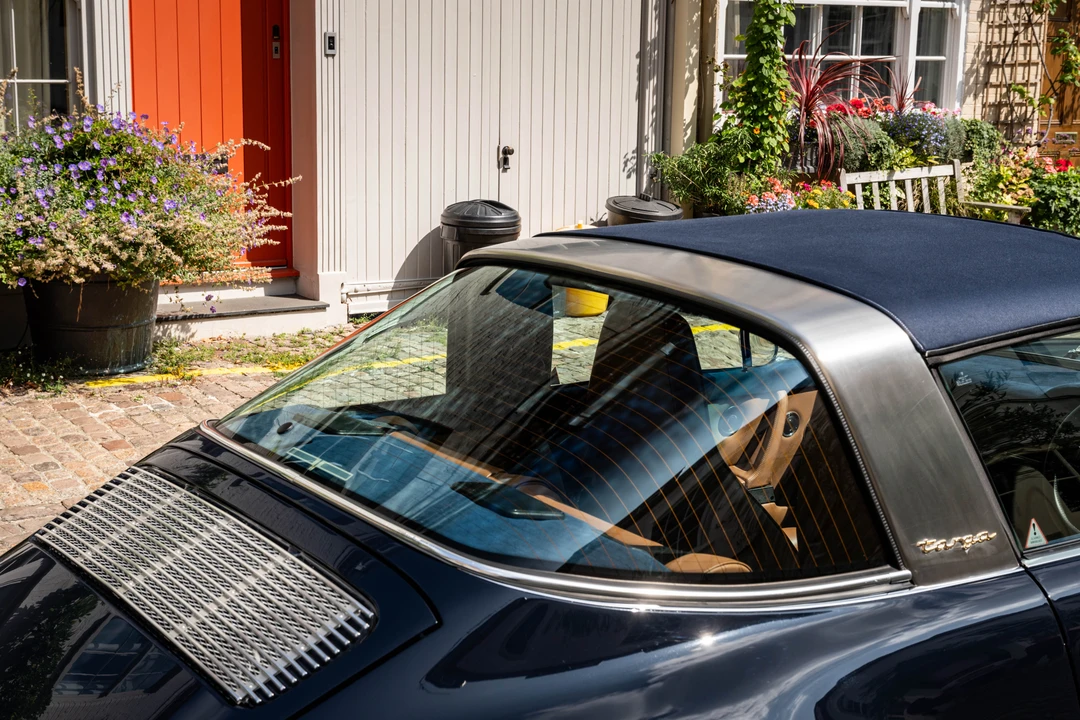 1990 Porsche 964 Carrera 4 - Image 25 of 31