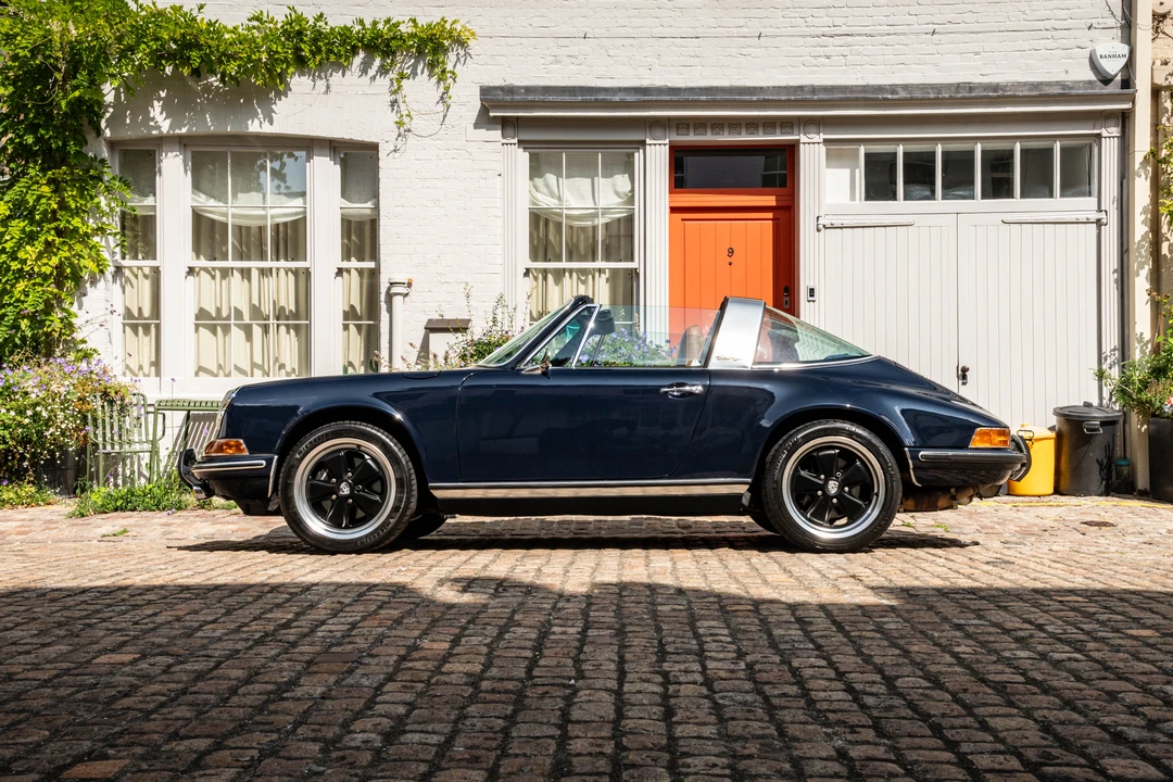 1990 Porsche 964 Carrera 4 - Image 8 of 31
