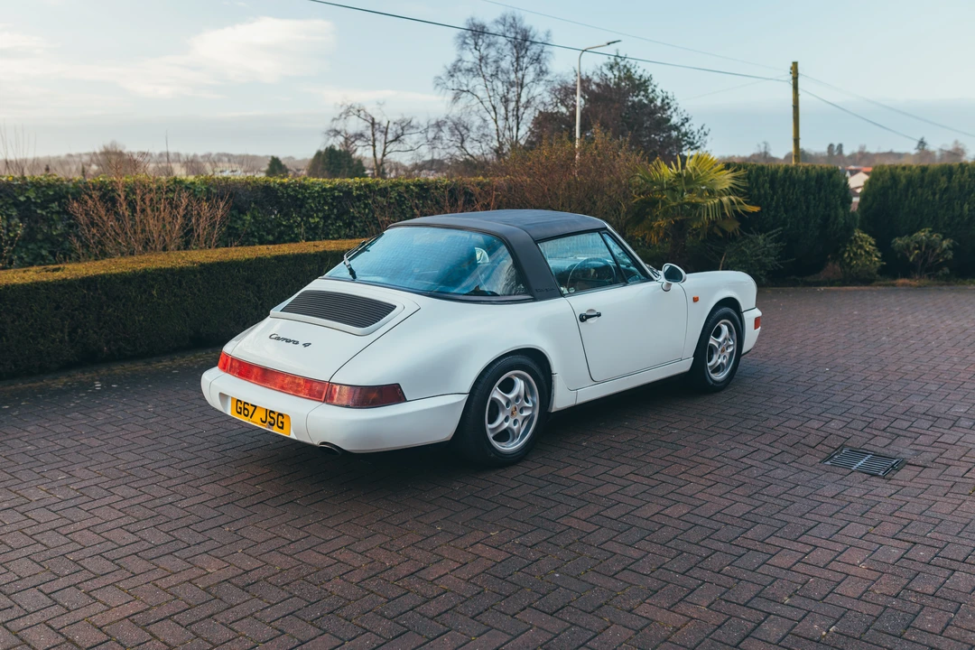 1990 Porsche 964 Carrera 4 - Image 8 of 31