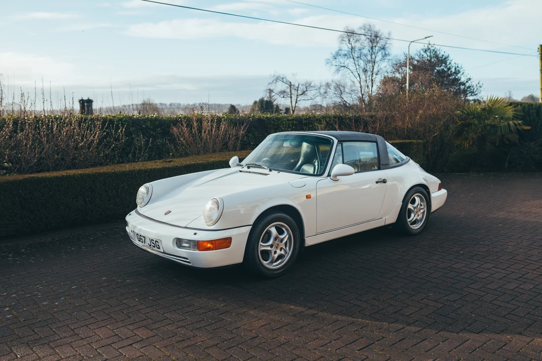 1990 Porsche 964 Carrera 4 - Image 4 of 31