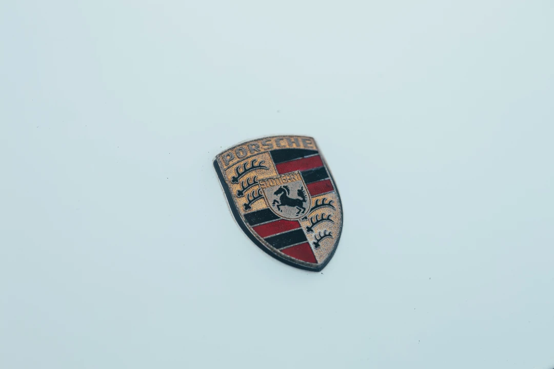 1990 Porsche 964 Carrera 4 - Image 18 of 31