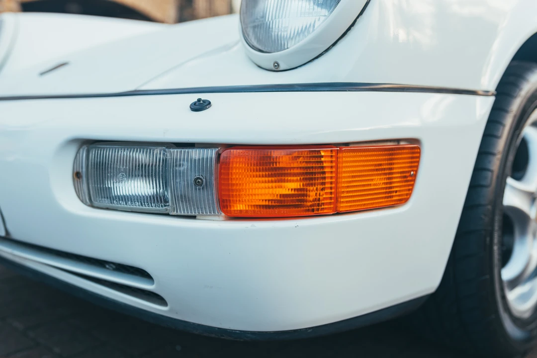 1990 Porsche 964 Carrera 4 - Image 27 of 31