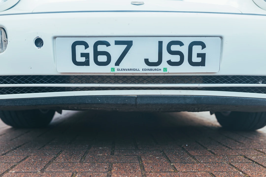 1990 Porsche 964 Carrera 4 - Image 29 of 31
