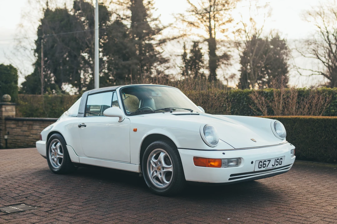 1990 Porsche 964 Carrera 4 - Image 2 of 31