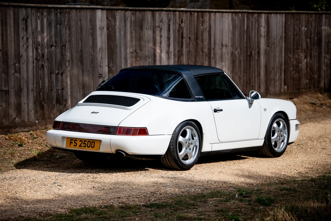 1990 Porsche 964 Carrera 4 - Image 7 of 31