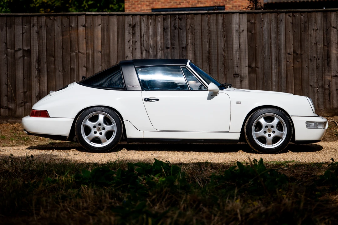 1990 Porsche 964 Carrera 4 - Image 8 of 31
