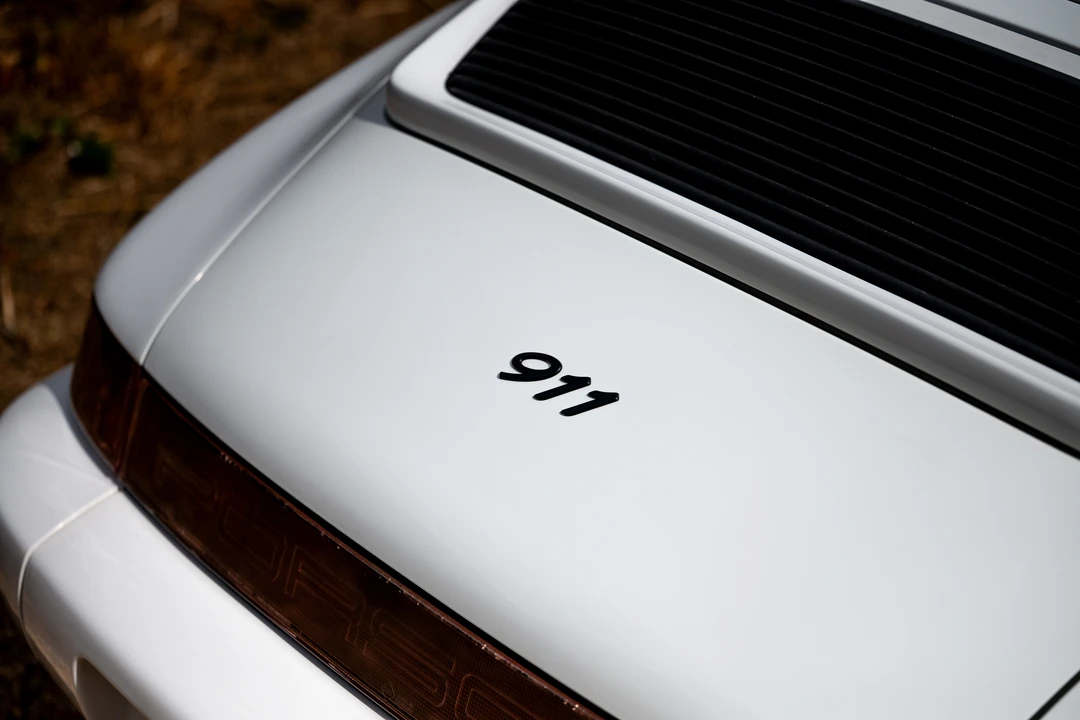 1990 Porsche 964 Carrera 4 - Image 11 of 31