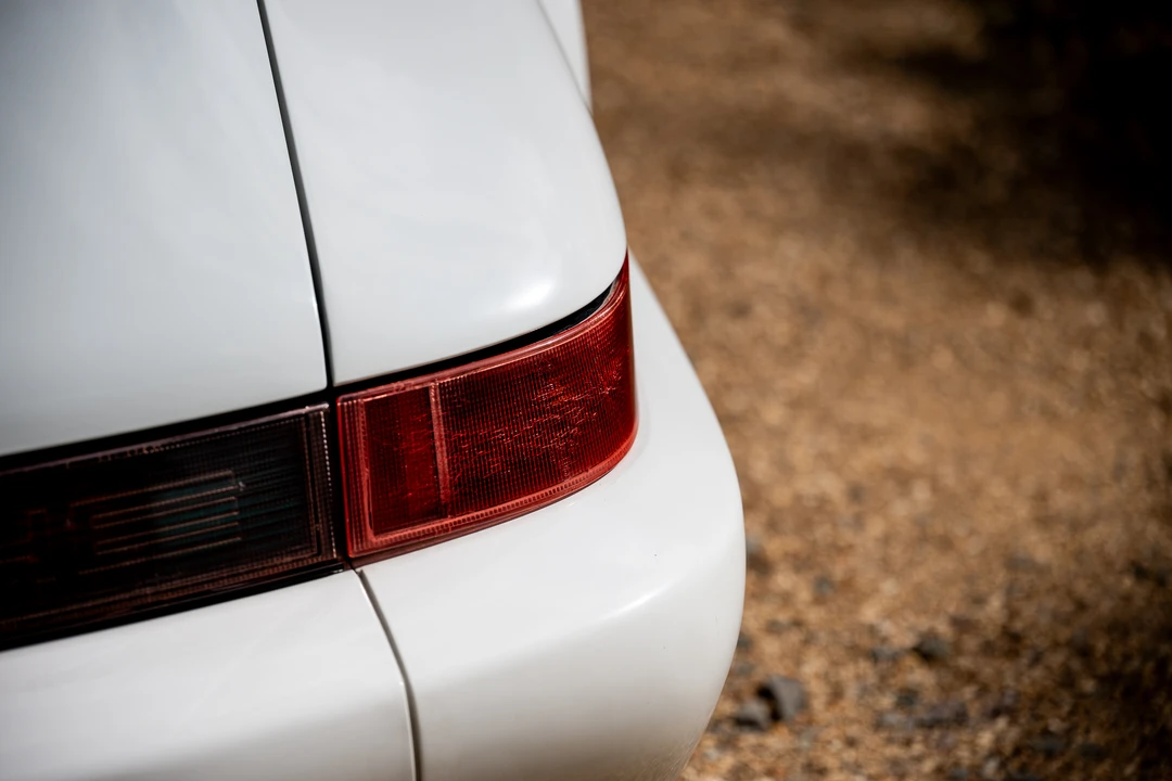 1990 Porsche 964 Carrera 4 - Image 14 of 31