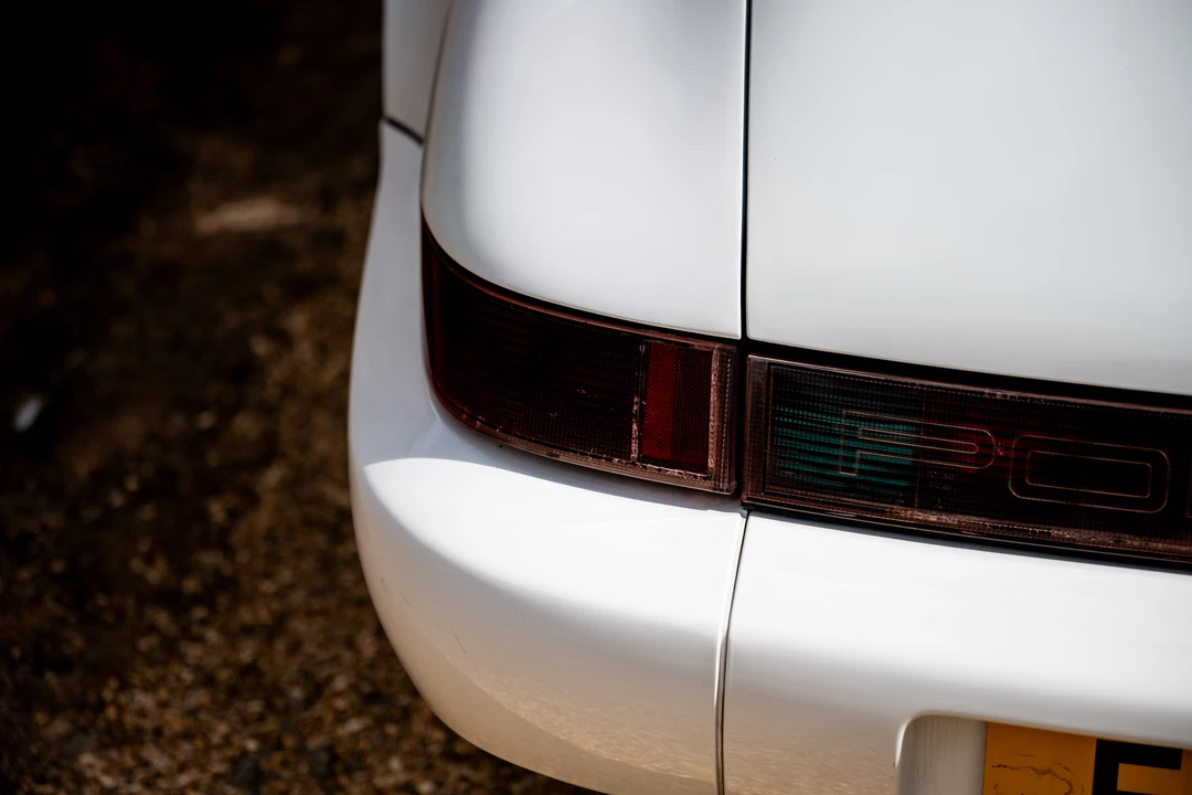 1990 Porsche 964 Carrera 4 - Image 15 of 31